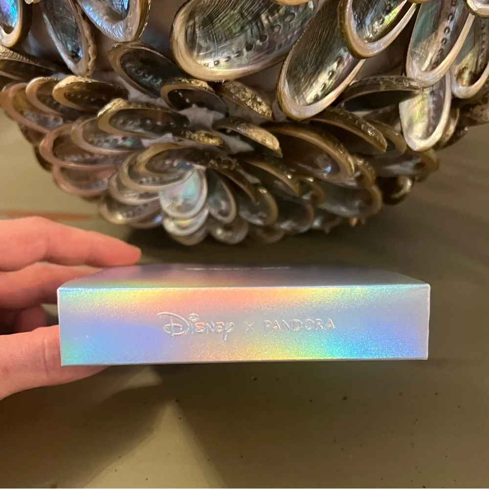 Disney 100 Limited Edition Pandora Gift Box - Picture 2 of 14